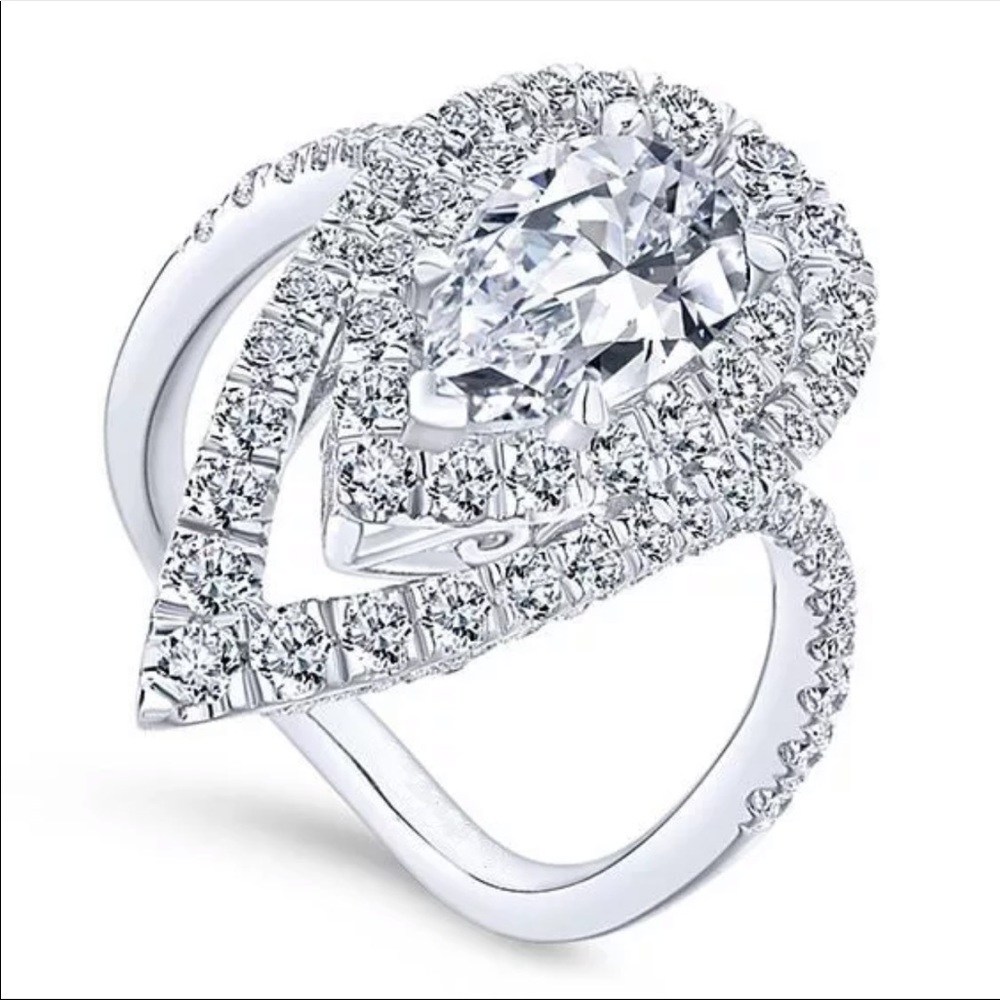 Luxury 925 Sterling Silver Pear Cut Diamonds Ring - Picture 3 of 6